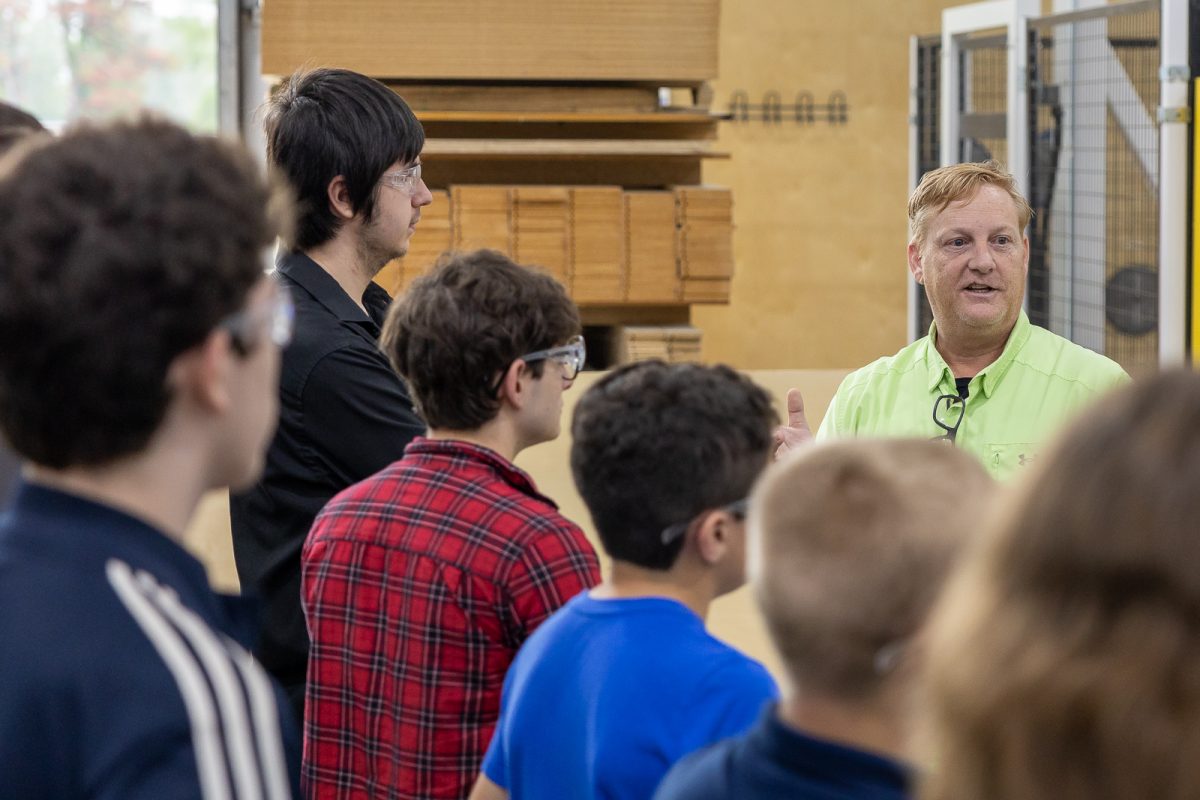 Walker High School Robotics Club Tours Gator